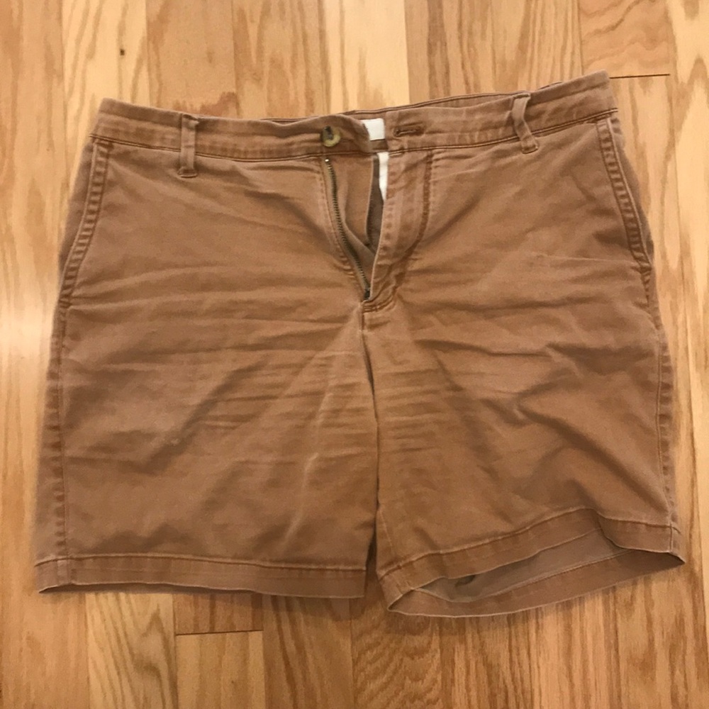 Men’s brown shorts